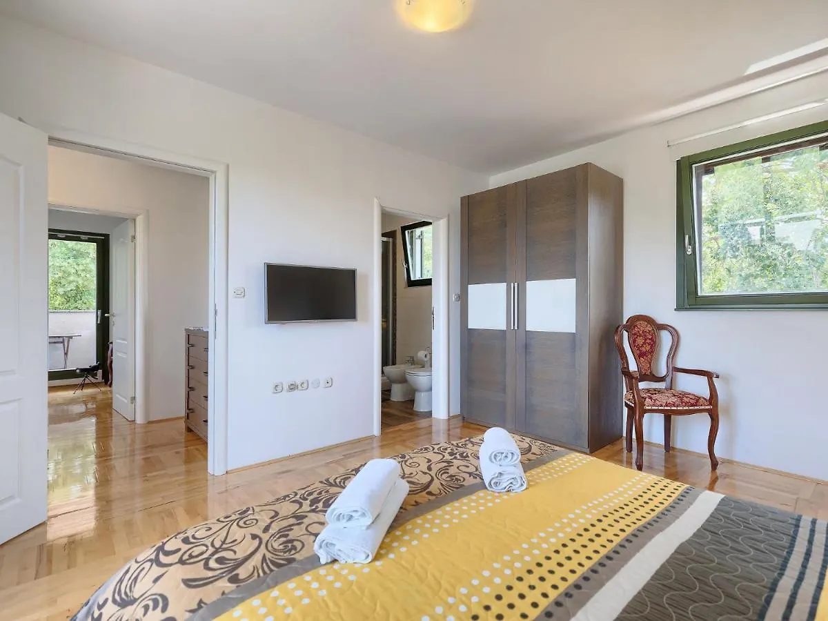 Holiday Home Fratrici By Interhome Murine